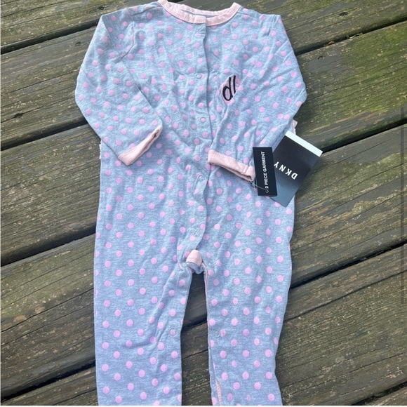 Rene rofe baby 6-9 mos Donna Karen sleeper set infant girl - Picture 2 of 6